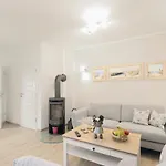 Reetdachhaus 18 Auf Usedom Holiday home Kutzow