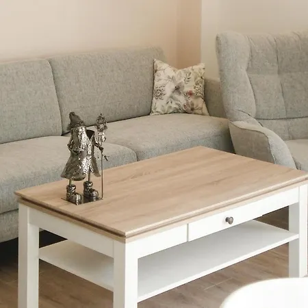 Reetdachhaus 18 Auf Usedom Holiday home Kutzow