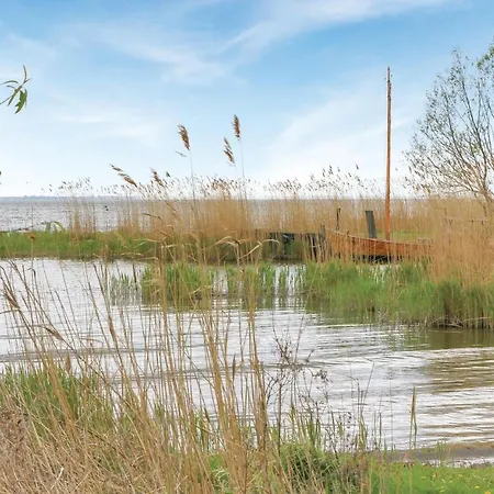 Reetdachhaus 18 Auf Usedom بيت للعطل Kutzow