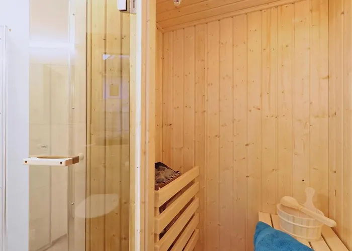 Nyaraló Reetdachhaus 18 Auf Usedom Kutzow